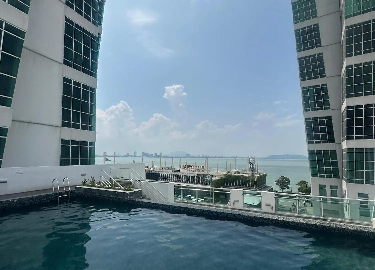 Amazing Seaview Duplex George Town Maritime Suites 20 0*,