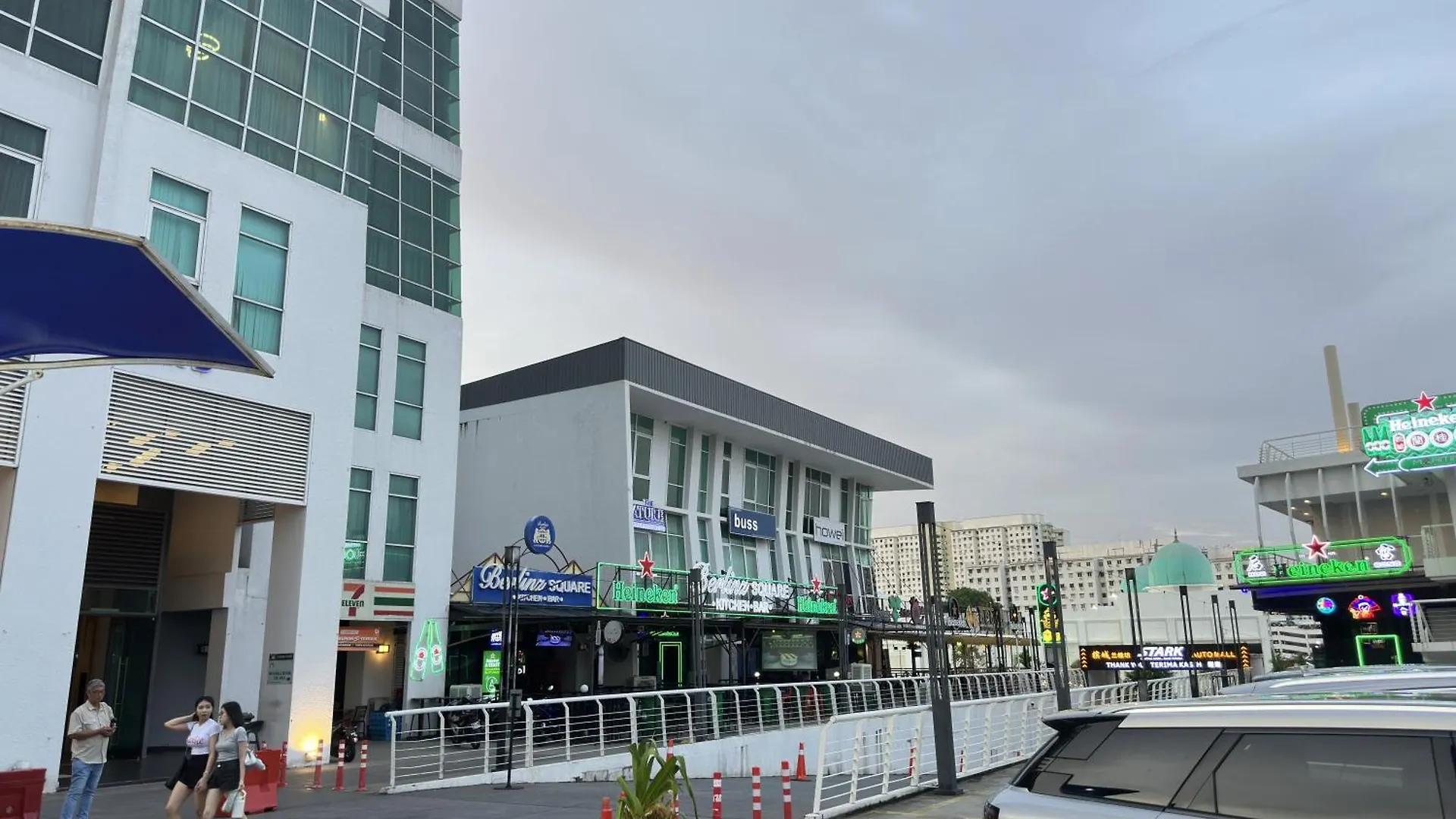 아파트호텔 Amazing Seaview Duplex George Town Maritime Suites 20
