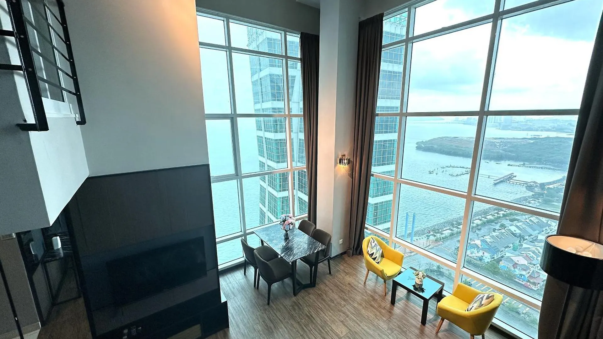 Amazing Seaview Duplex George Town Maritime Suites 20 말레이시아