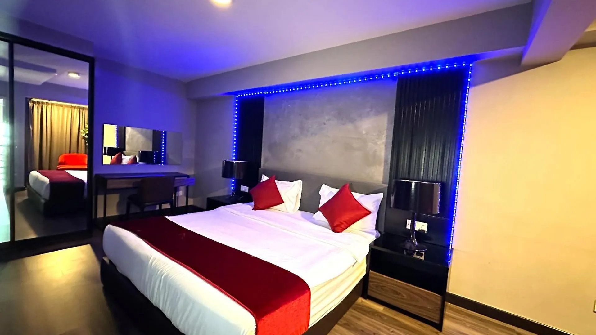 Amazing Seaview Duplex George Town Maritime Suites 20 0*,  말레이시아